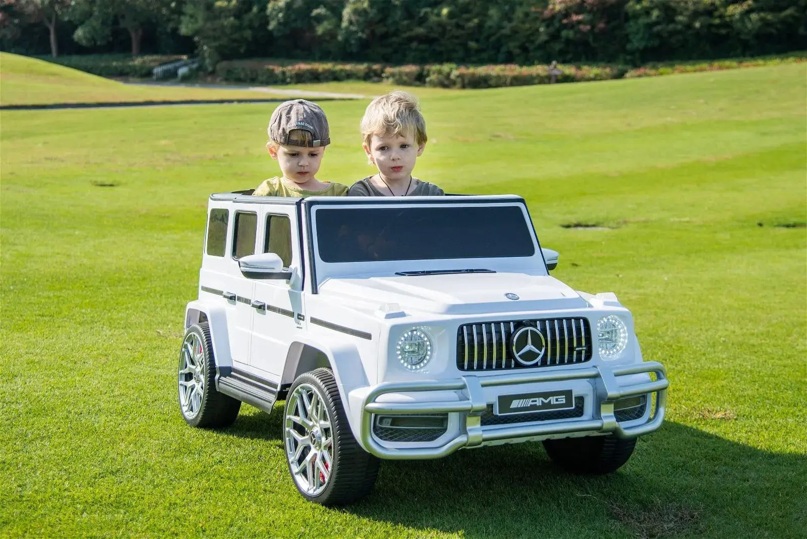 Officially Licensed Mercedes G63 AMG 24V 2-Seater Ride-On Car - Image 4