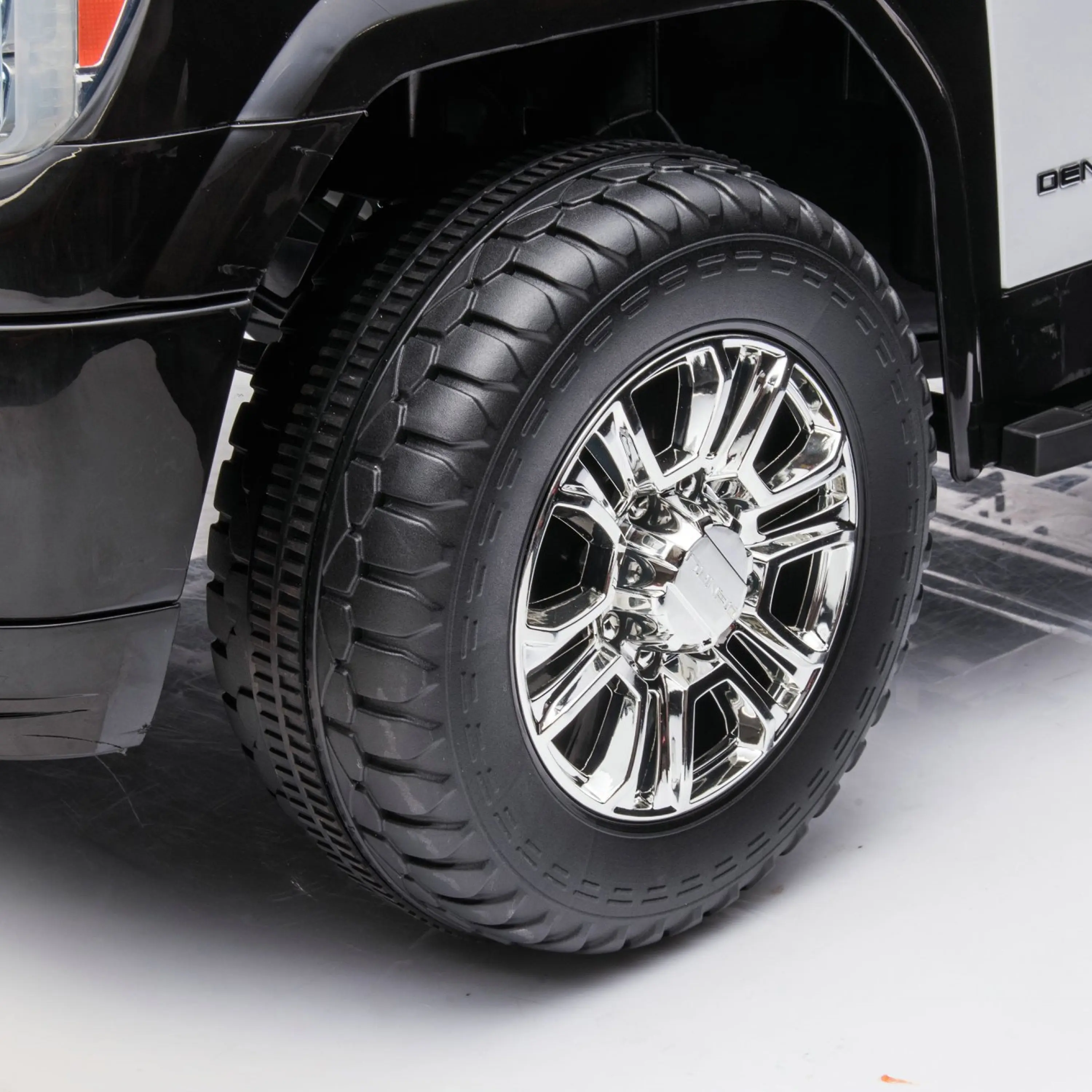 24V GMC Sierra Denali 2 Seater Police Ride-On Truck - Image 6