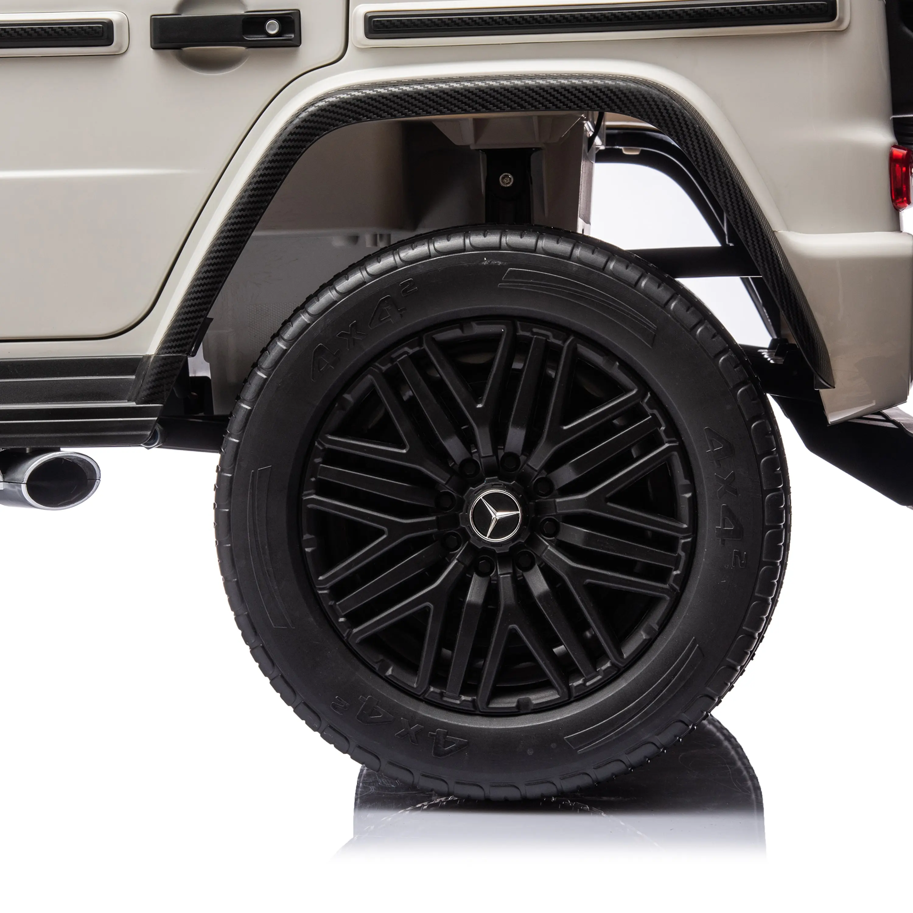 Officially Licensed Mercedes G-Wagon 24V Kids Ride-On Car - Image 19